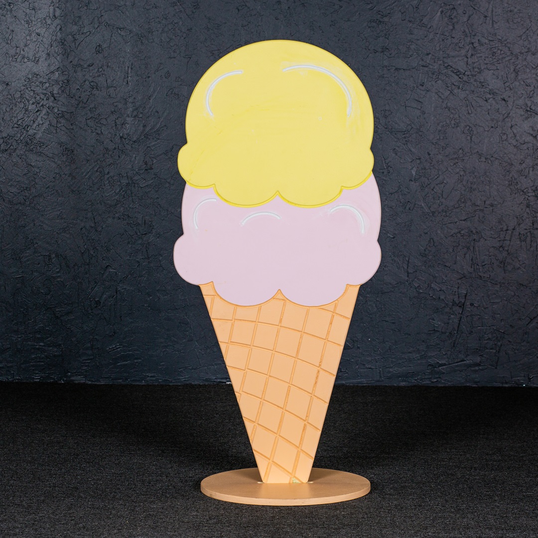 Ice Cream Cone (2 Scoops)